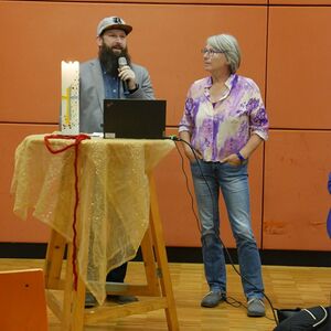  Tobias Renoldner (Prozessbegleitung) und Sonja Sommergruber.