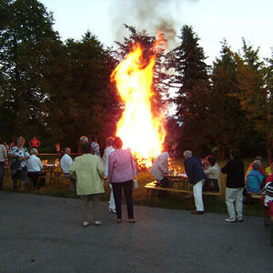 Dämmerschoppen - Petersfeuer