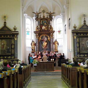 Maiandacht Goldhaubenfrauen