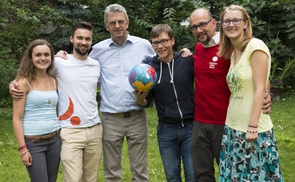 V. l.: Lisa Tomasiak, Johannes Ruppacher (VOLONTARIAT bewegt), P. Petrus Obermüller (SDB/Salesianer Don Boscos), Mathias Weidinger, Wolfgang Zajicek (Jugend Eine Welt), Kristina Weilguny. © Benedikt Hageneder / VOLONTARIAT bewegt 